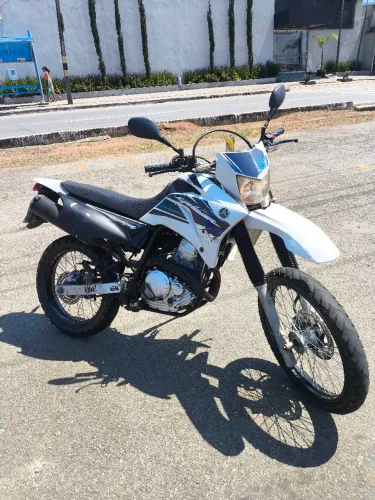 Xtz 250 Lander 2015 Branca Particular