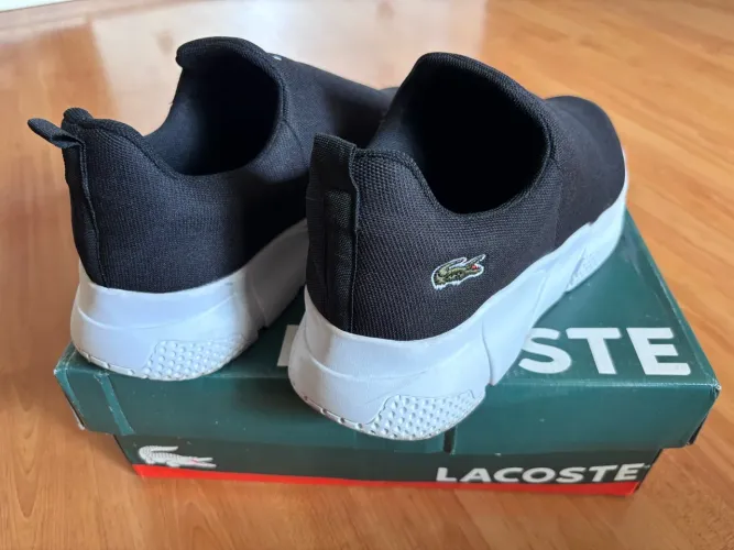 Tênis Lacoste Slip On