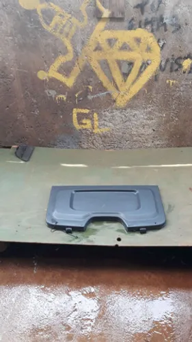 Tampao do porta malas bagagito uno vivace 