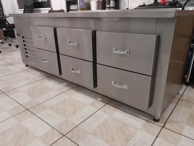 Balcão refrigerado com gavetas, sob medida! Solicite ja seu orçamento