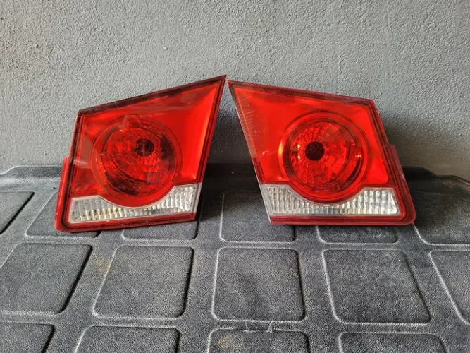 Lanterna Traseira Cruze Sedan 11 12 13 14 Tampa Porta Malas