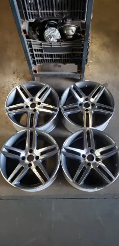 Jogo de rodas R17 Peugeot 