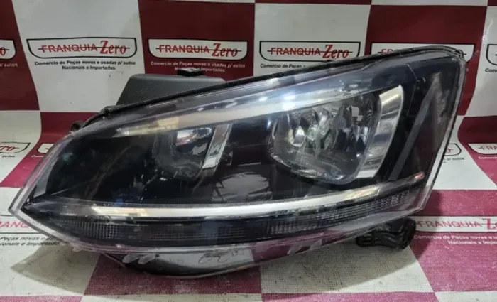 Farol lado esquerdo Fox 2015/ 