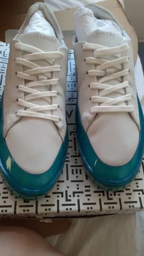 Tenis e cuturno Fiever, novos, numero 37