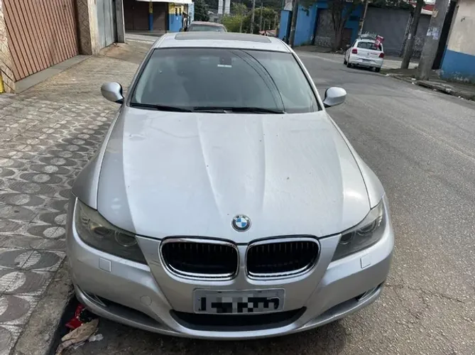 Sucata BMW 320 2009 para retirada de peças