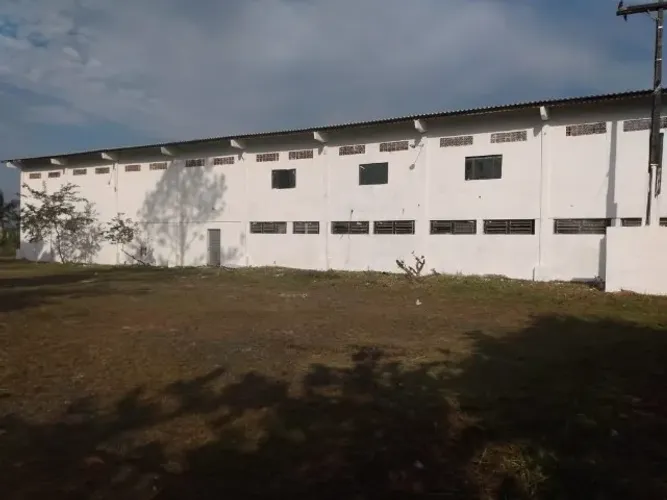 OPORTUNIDADE ÚNICA!!!Vendo Galpão Espetacular com 12.000 m2 de terreno em Garuva/SC.
