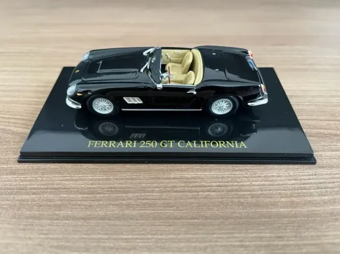 Ferrari Collection - Ferrari 250 Gt California (Sem Acrílico)