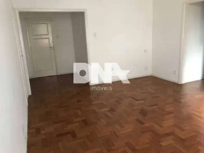 Apartamento - / Residencial / Lagoa
