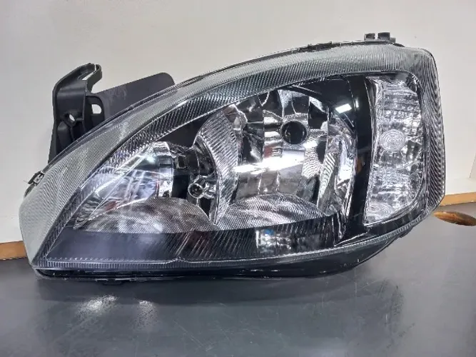 Farol Gm Corsa Montana 2003 2004 2005 2006 2007 2008 2009 2010 2011 2012 2013 Novo