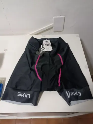Bermuda feminina tamanho M modelo Vênus skin