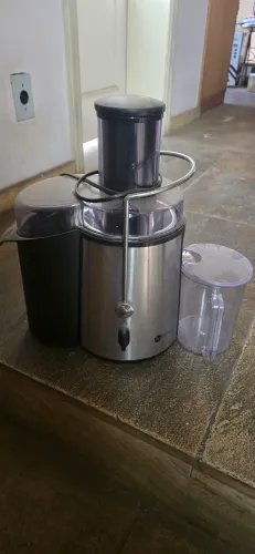 Extrator Espremedor Elétrico de frutas Fun Kitchen Master 127v completo