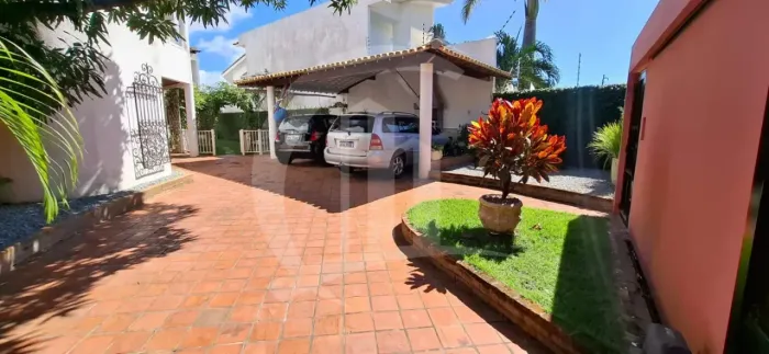 Casa à Venda Coroa do Meio