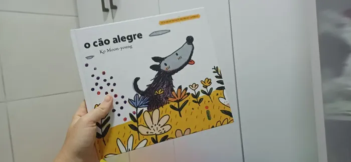 Livro O cão alegre - Ko Moon-young