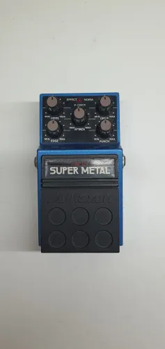 Pedal de Overdrive Maxon Super Metal SM-07