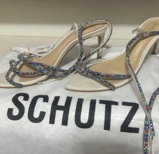 Sandália schutz 36