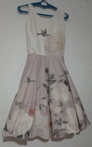 Vestido Floral para Menina