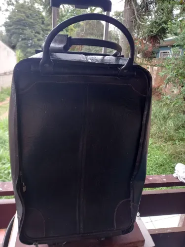 Mala de Viagem de Couro