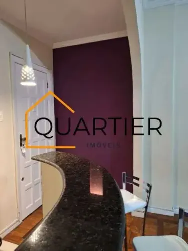 Excelente quarto e sala, no Catete.