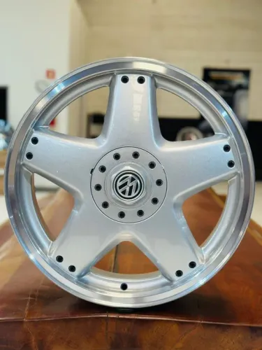 Rodas 18" Volkswagen Saveiro Summer