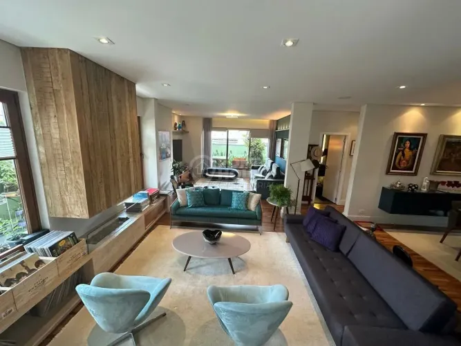 Casa à Venda em condomínio Planalto Paulista 4 Suítes, 3 Vagas, Moderna, Ocasião