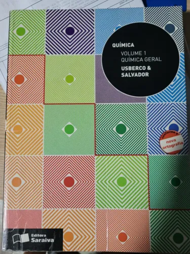 Livro Usberco e Salvador.  Química Geral 01.  Usado, bem conservado, inclui CD sem riscos