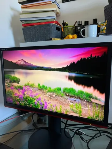 Monitor AOC 24 Freesync 144Hz - Excelente Estado