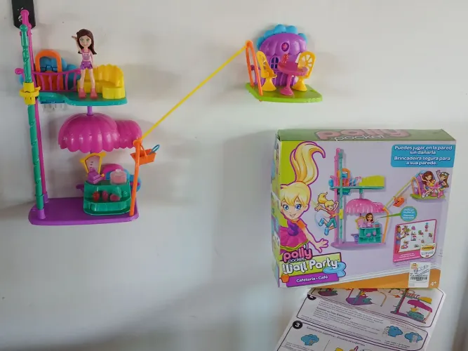 Polly Pocket Wall Party-Cafeteria,usado em excelente estado e completo