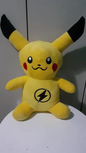 Pelúcia Pikachu