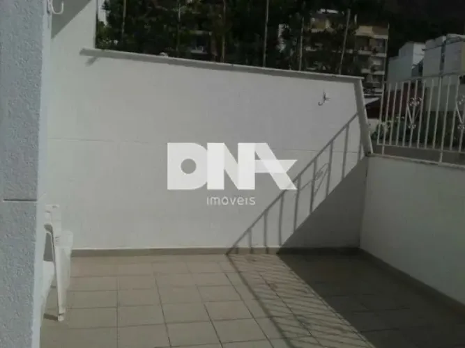 Casa em Condomínio : / Residencial / Humaitá