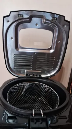 Fritadeira elétrica à óleo Britania