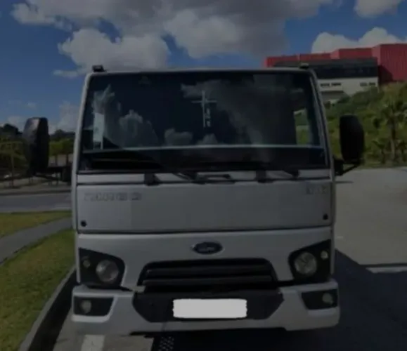 Ford cargo 816 guincho 2015
