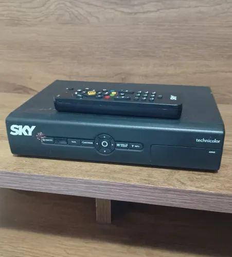 Receptor SKY HDTV com Controle Original Pronto para Uso<br>