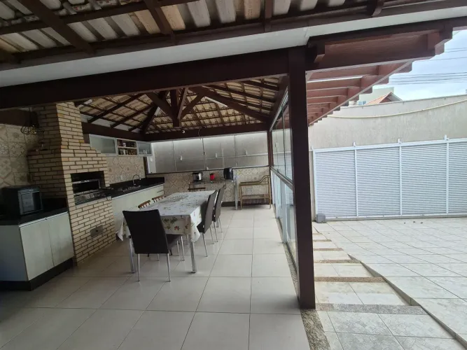 CASA COLINA DE LARANJEIRAS 04 QUARTOS
