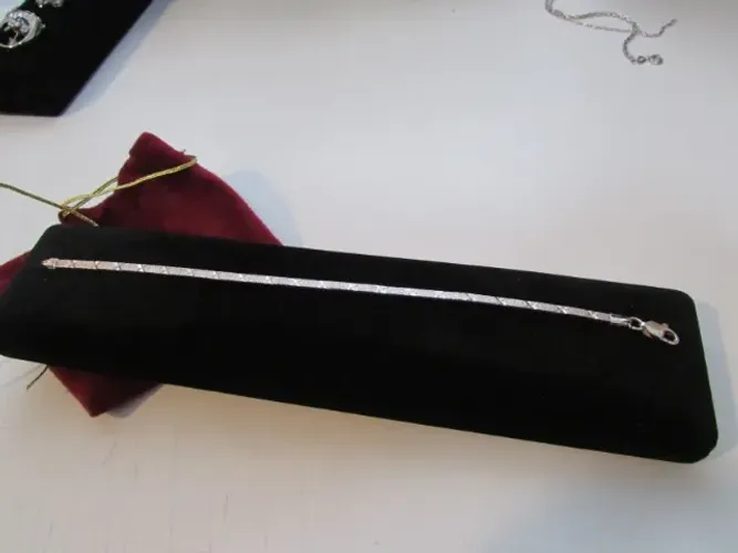 Pulseira em Prata 450 - Elos: formato de Pequenos Quadrados 