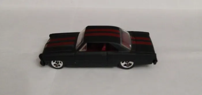Miniatura Chevy 66 Hot Wheels 