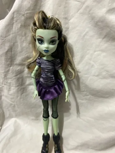 Boneca monster High frankie Stein 