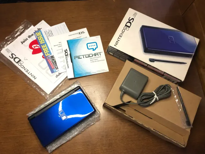 Nintendo DS Lite c/ Caixa + Jogo Original