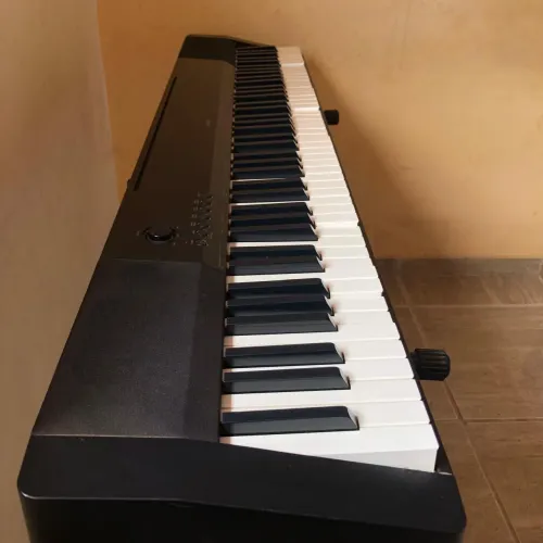 Piano Digital Casio CDP 130 BK Preto Com 88 Teclas Falantes 8w + 8w E 10 Tons