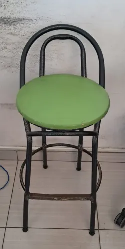 Banquinho de Ferro