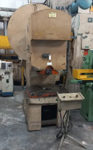 Prensa Excêntrica Fermaq 130 Ton. Trif. 220 V / -- 90050 Nc