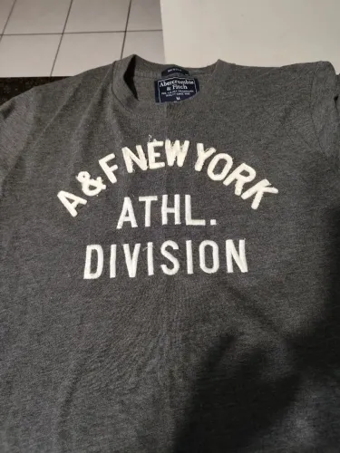 Camiseta Abercrombie & Fitch A&F New York Athl. Division