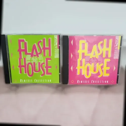 CDs Flash House Remixes Collection Vol. 1 e 2 (Usados em Excelente Estado)