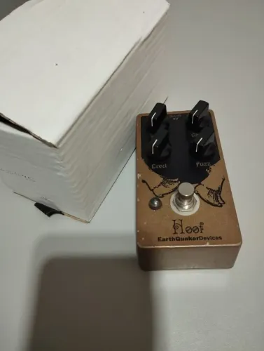 Pedal fuzz HOOF EarthQuakerDevices