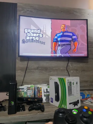 Xbox360 mais HD externo mais kinect 2 manteres e jogos