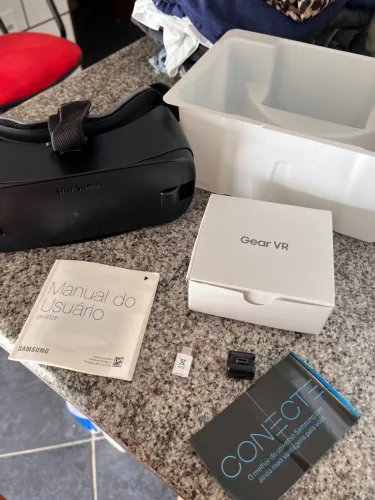 Óculos de realidade virtual - GEAR VR SAMSUNG 