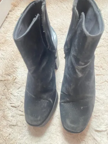 Bota preta