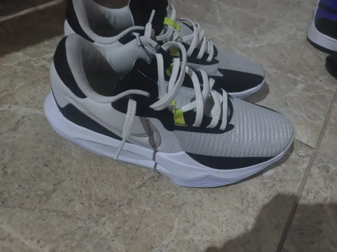 Tênis Nike Precision 6 Seminovo