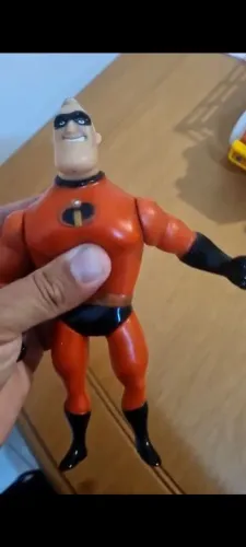 Boneco dos incríveis de borracha 
