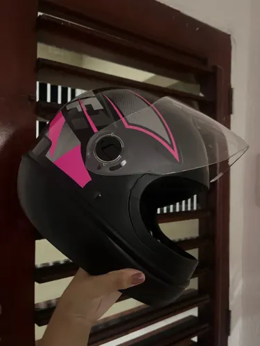 CAPACETE NOVO