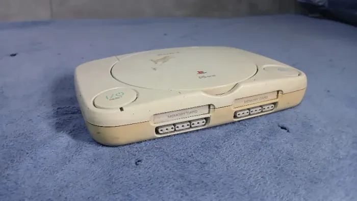 PS One Baby (PS1) para Reparo ou Peças
